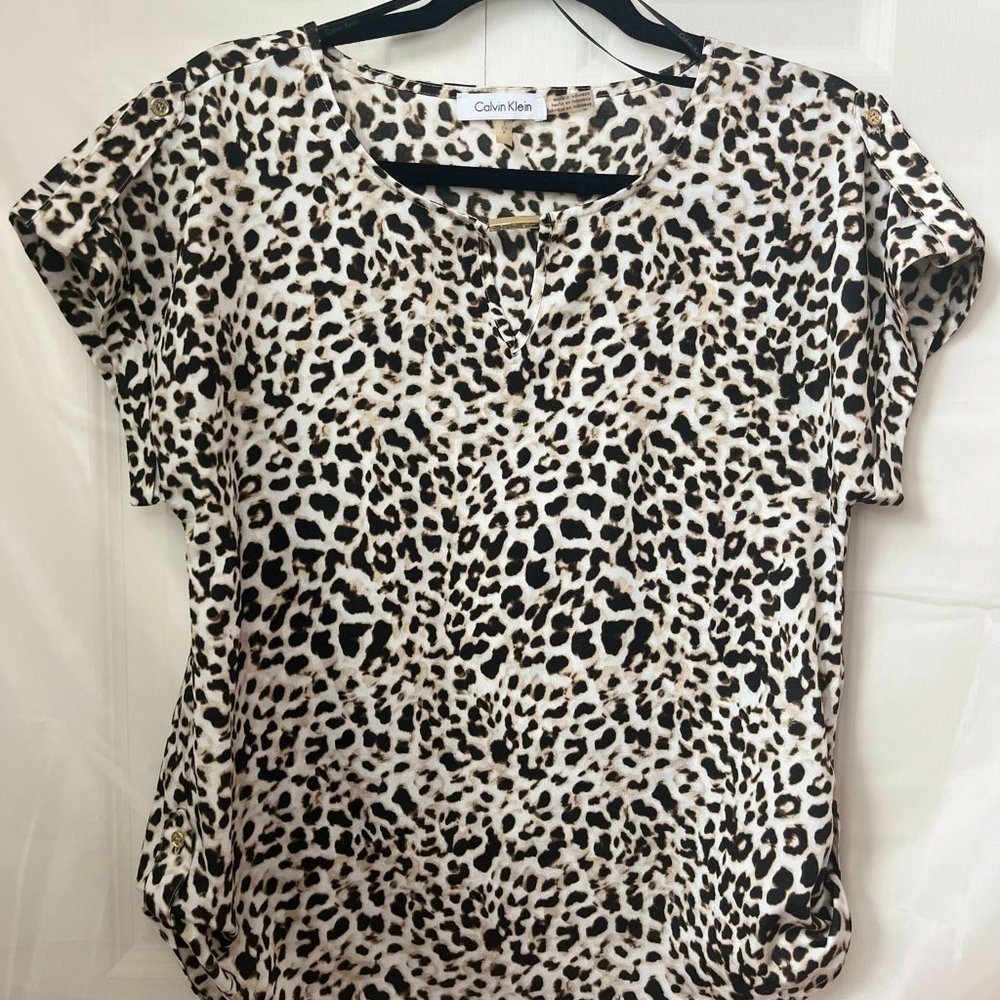 Calvin Klein Women's Dress Shirt - Business Casual blouse - leopard print top